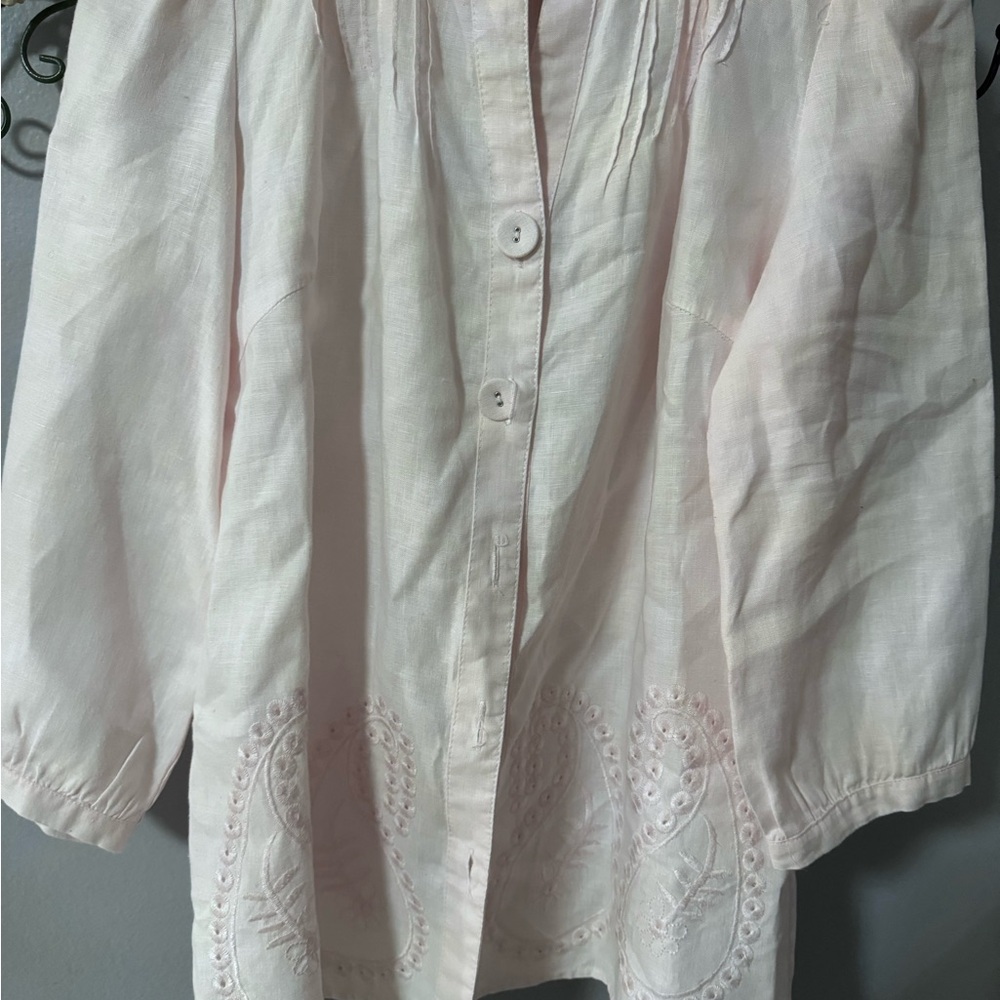 Carole Little Linen Top M Light Pink 3/4 Sleeve Embroidered V-Neck